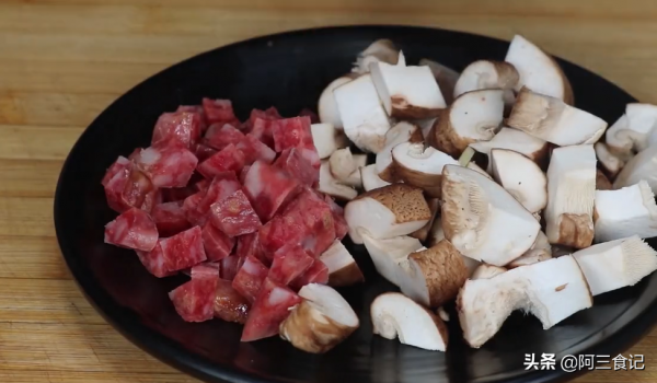 自從學會米飯這樣做，我家大米不夠吃，每次做一大鍋上桌就被搶光