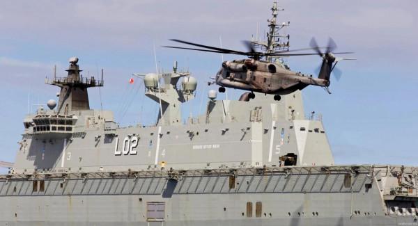 “堪培拉”級兩棲攻擊艦圖集（118圖）