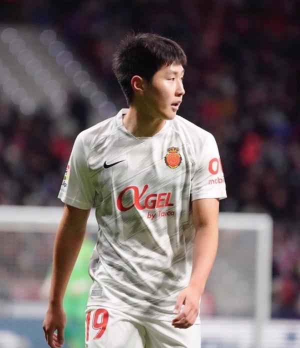 西甲2-1！馬競轟然倒下！亞洲雙子星閃耀：久保建英的單刀真漂亮