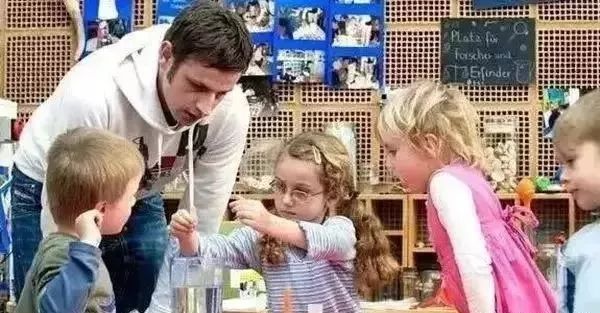 在德國生一個孩子能領60萬補助，為什麼那麼多的德國人不願意生？