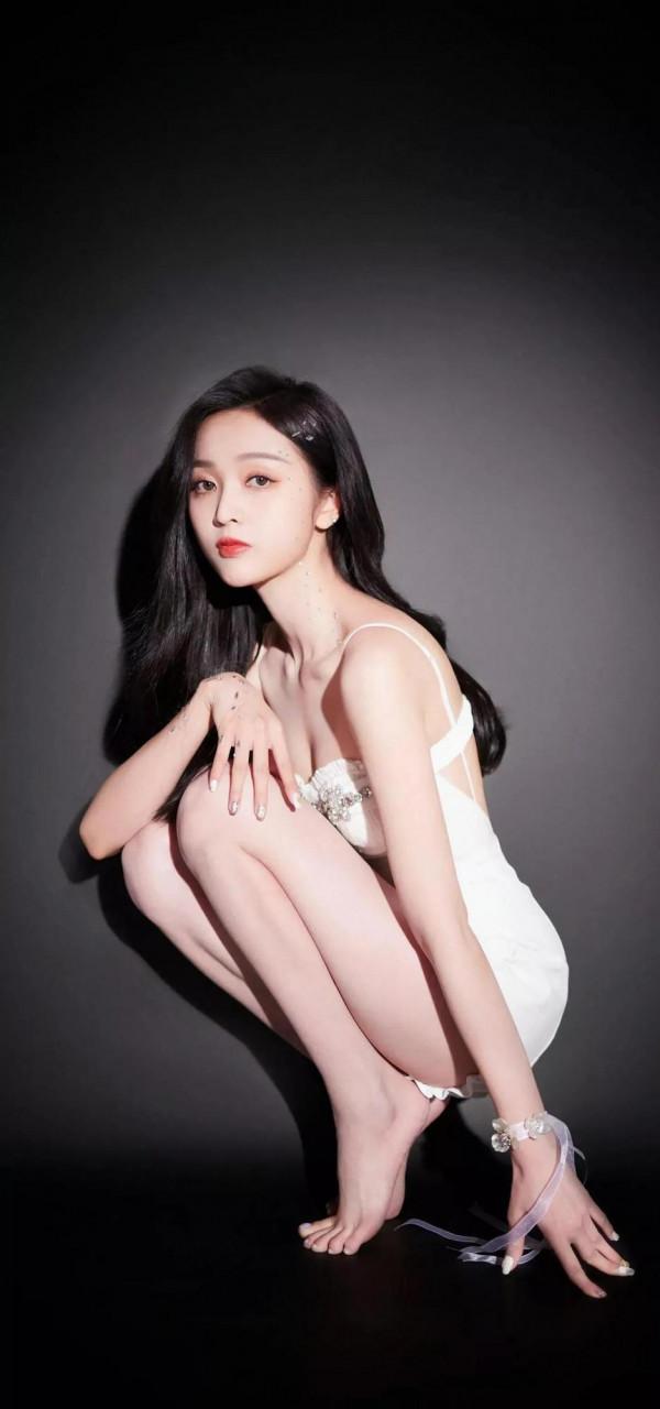 青春靚麗吳宣儀