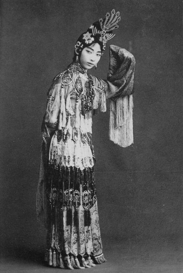 施利聆：蔣緯國私生子之母，60年單身空等，只換來3000元名譽賠償