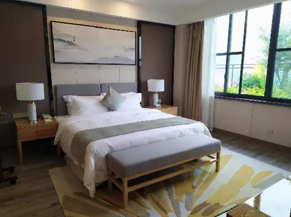 外出住酒店,足不出戶即可享受G+TV大屏定製服務 外出住酒店,足不出戶即可享受G+TV大屏定製服務