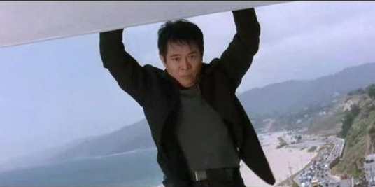 2003年，李連杰《致命搖籃》跳樓價值一億，替身國建勇拿走多少錢