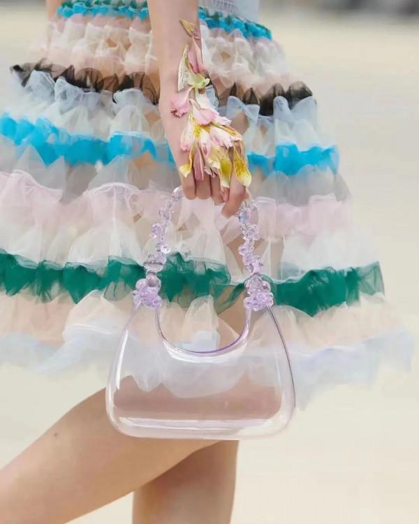 年末氛圍組組長楊冪已經上線，你還不加入嗎？