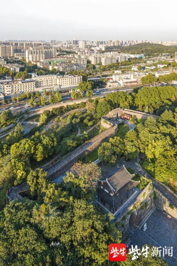 「紫牛頭條」95後小夥建模復原南京明城牆十三門：城市高樓林立之處可能都是已故的城垣