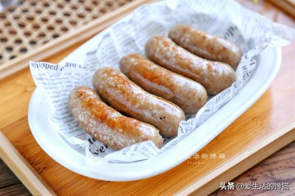 自制脆皮腸，Q彈多汁，方法簡單易學，皮脆肉嫩，比買的好吃