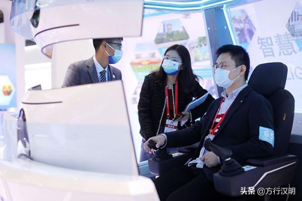 黑科技：5G智慧駕艙遠端無延時施工