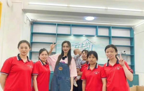 汪涵3年之後在湖南衛視終於又有新綜藝，他的“左膀右臂”也來了