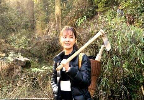 明星迴村“土味現形記”：舞臺上有多光鮮亮麗，回家就有多接地氣