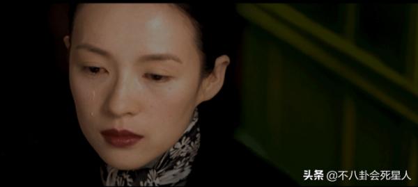 明明是苦情臉非要演活潑少女，高圓圓李沁都栽了