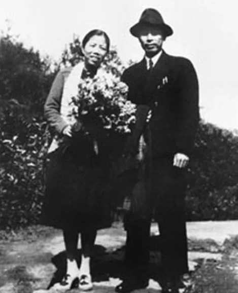 1956年，陳賡帶一少年來中南海，周總理看到他痛哭不已，這是為何