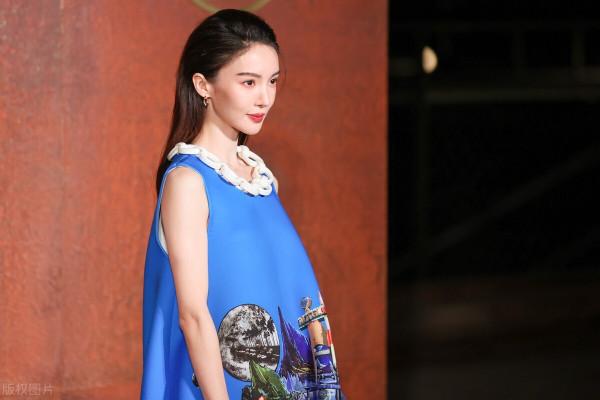 金晨高畫質圖片