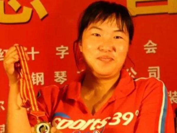 她為國爭光拼下19枚獎牌!從長跑冠軍到賤賣金牌,她經歷了什麼? 她為國爭光拼下19枚獎牌!從長跑冠軍到賤賣金牌,她經歷了什麼?