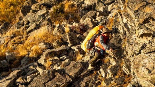 川西海拔最高最大最藍的海子——亞莫措根
