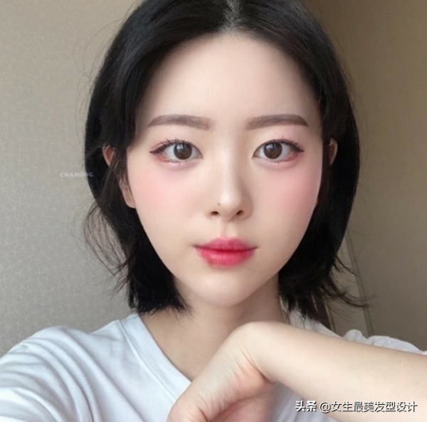 絕絕子“減齡齊脖短髮”