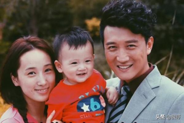 《突圍》中演員的親友團：何琳是呂中的兒媳，耿樂的爺爺是畫家