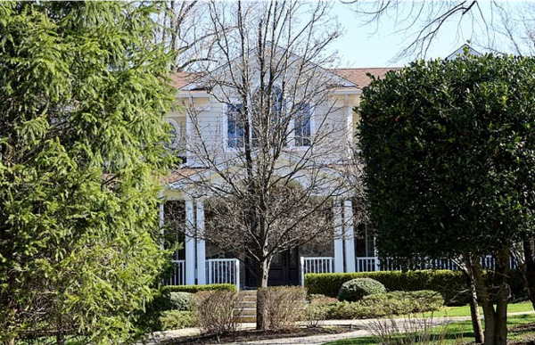 華爾街大佬黃比爾：白手起家，9年賺150億美元，3天時間賠光家產