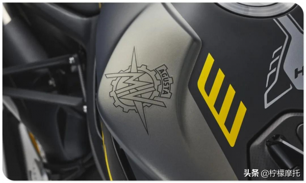 限量 300 臺的移動藝術!2021 Rush 1000 買就送賽車套件 限量 300 臺的移動藝術!2021 Rush 1000 買就送賽車套件