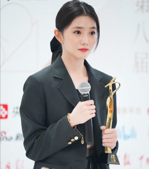 被認定為“資源咖”的5位明星，曝光那麼多，為何就是捧不紅？