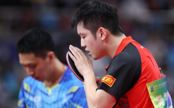 男團四強出爐!馬龍樊振東強勢晉級爭冠,41歲老將爆冷送走許昕 男團四強出爐!馬龍樊振東強勢晉級爭冠,41歲老將爆冷送走許昕