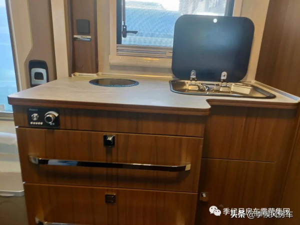 瑞弗V800E|年度最暢銷的佈局，高品質、高性價比的C型房車