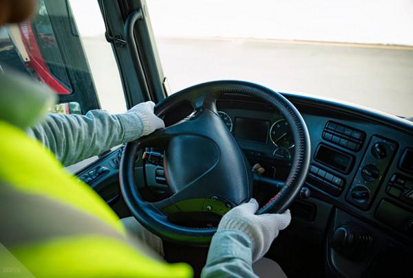 運輸行業需求增長 一線運輸人招工難有哪些因素？