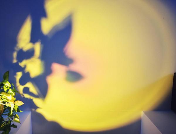 餘暉散去後，一盞落日氛圍燈點亮你的浪漫生活