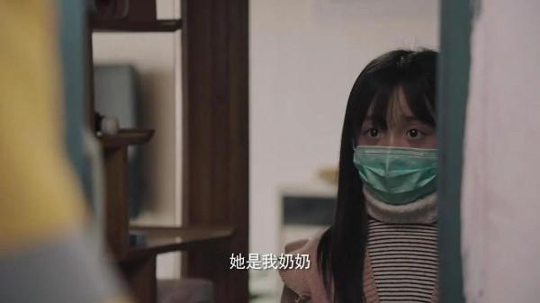 《完美伴侶》裡高圓圓的女兒好可愛呀，這些角色竟也是她演的