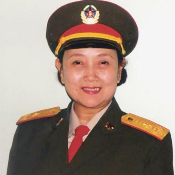 89歲王心剛，與患病妻子恩愛60年不離不棄，兒女已是億萬富翁