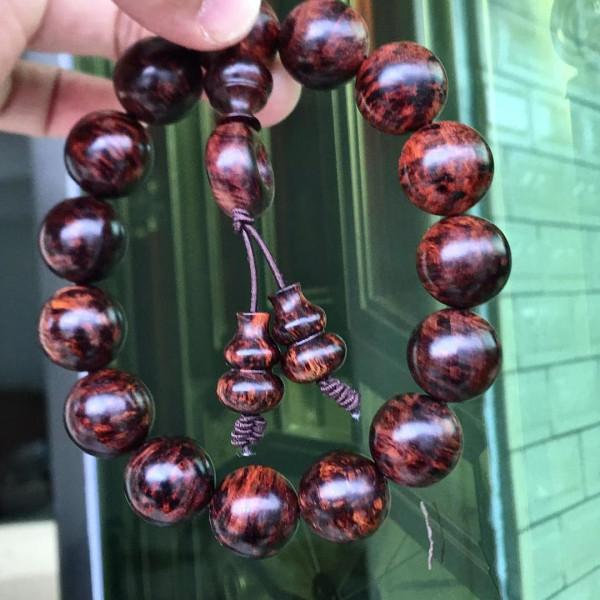 手串-芝麻點海黃1.5 手串-芝麻點海黃1.5