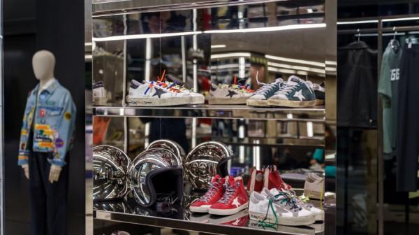 楊冪代言的絲襪品牌成了全球最有潛力上市的時尚公司