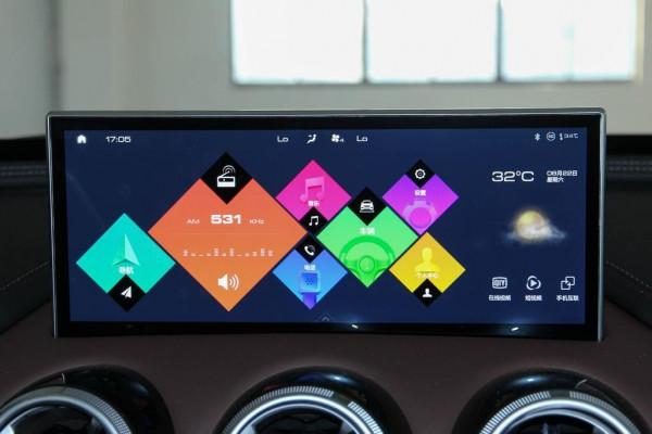 體驗WEY WEY VV7科技版，售價19.28萬，造型大氣配置豐富，為何不火