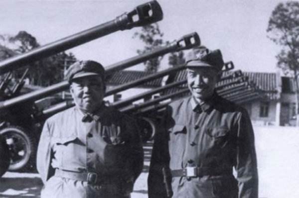 解放軍集中火炮對城垣進行轟擊，打得國軍死傷累累，工事被毀大半