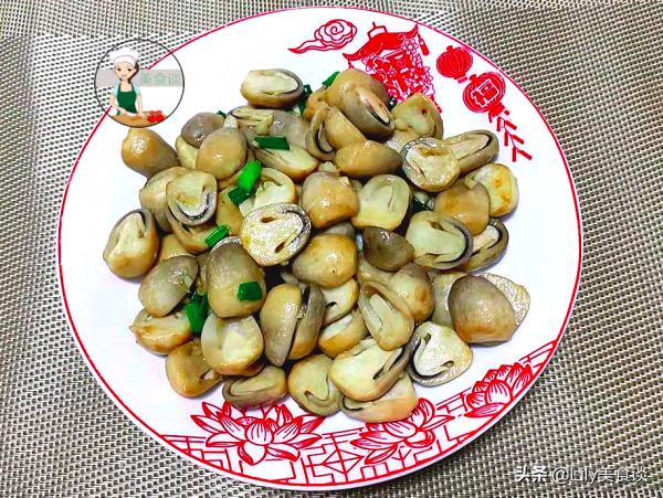 秋天，這素菜簡單一炒，不放肉也很鮮，美味正當季，秋天吃特營養