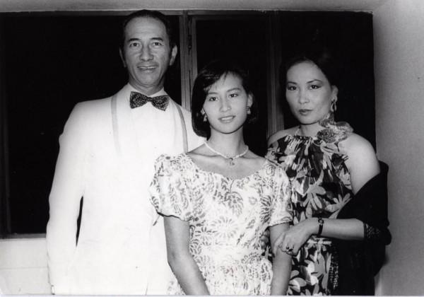 從賭王最美女兒變成精神失常的瘋婆子，是誰造就了何超英的悲劇？