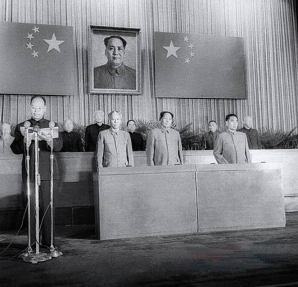 身高1米9,一戰砍死27個鬼子獲毛主席接見,因傷錯過授銜大笑離世 身高1米9,一戰砍死27個鬼子獲毛主席接見,因傷錯過授銜大笑離世