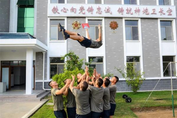 第71集團軍防空勁旅：2021，送你滿屏“政”能量！