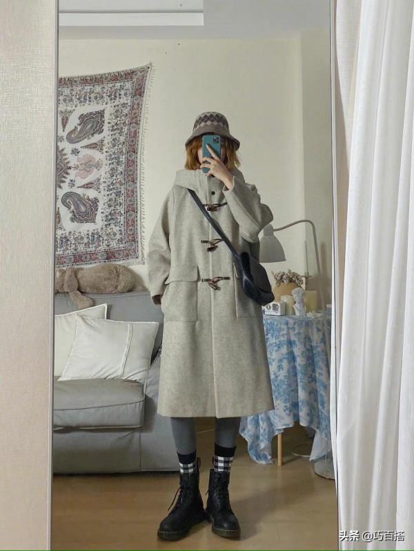 一雙馬丁靴的多種搭配方案，輕鬆搞定秋冬穿搭，秒變時尚達人