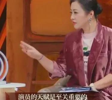 過氣女藝人的窘況：顏值跌落、身體不好、直播尷尬，時不時被扎心