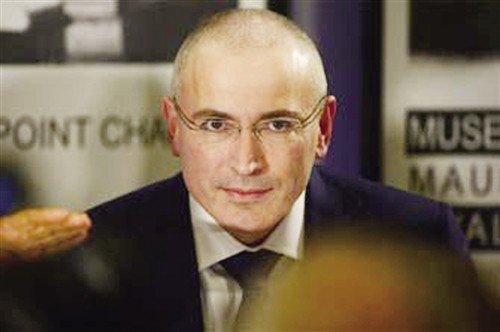 普京&OpenCurlyDoubleQuote;收拾&rdquo;的第一個寡頭，是敢主動挑釁的傳媒大亨，被趕出國門