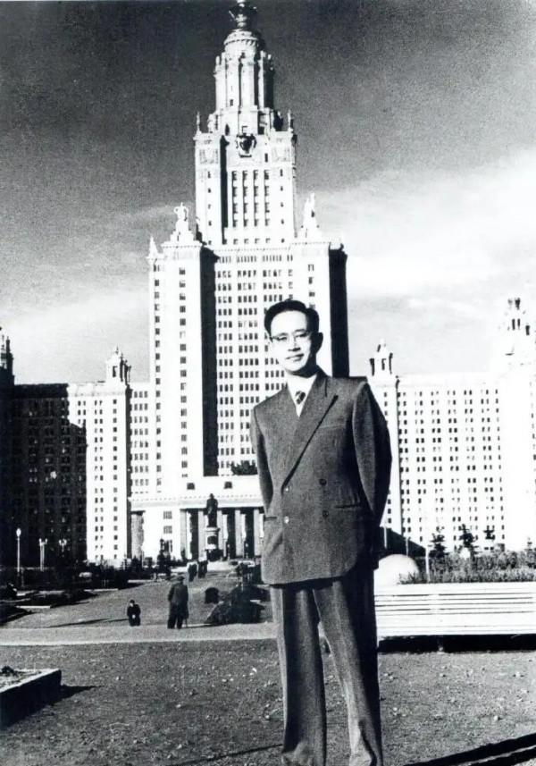 1977年,是誰向鄧小平第一個提出恢復高考的?他以後的命運如何? 1977年,是誰向鄧小平第一個提出恢復高考的?他以後的命運如何?