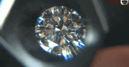 港劇回春？貨不對板的TVB豪門，被群嘲“寒門”，這能有幾個億？