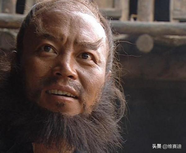 新老兩版《水滸》的李逵,一個是天殺星,另一個是天傻星 新老兩版《水滸》的李逵,一個是天殺星,另一個是天傻星