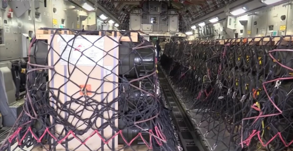 英國搶在美國前面出兵！特種兵飛抵烏克蘭，2000枚導彈想打垮俄軍