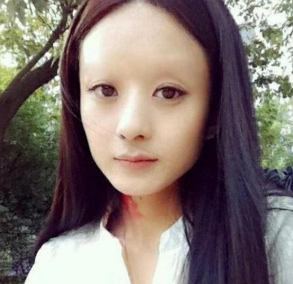 “精緻”美女秒變“人皮面具”楊超越丟掉眉毛,簡直太嚇人了 “精緻”美女秒變“人皮面具”楊超越丟掉眉毛,簡直太嚇人了