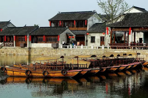 漫步於古老街巷，讓生活更慢一些，“銀盪口”之美譽的盪口古鎮