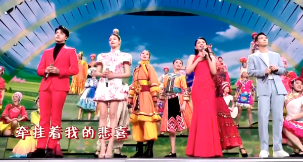 元宵晚會最驚豔女星：萬茜金絲絨，金晨粉嫩，林允穿著剪紙出來了