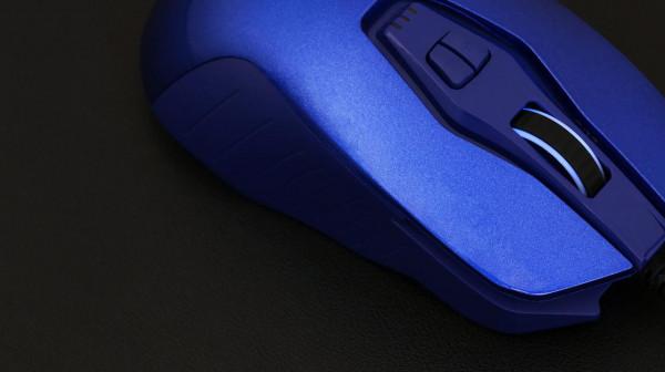 紅藍CP，遊戲滑鼠變跑車，會飆車的迪摩F18