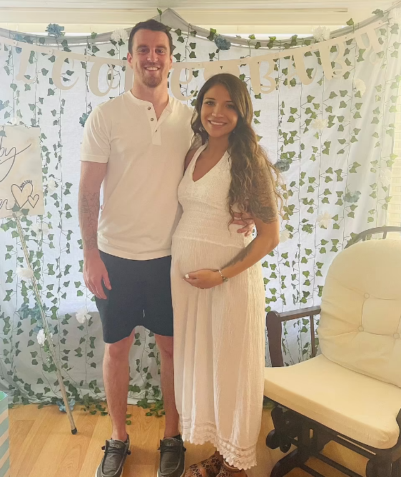 美國年輕夫婦雙雙自殺 1月大孩子成孤兒 動機成謎 家人崩潰